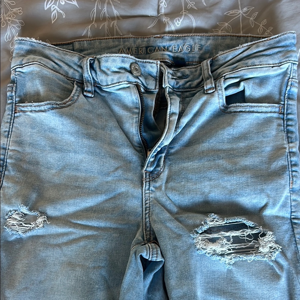 American Eagle Outfitters Light Blue Distressed Jeggings